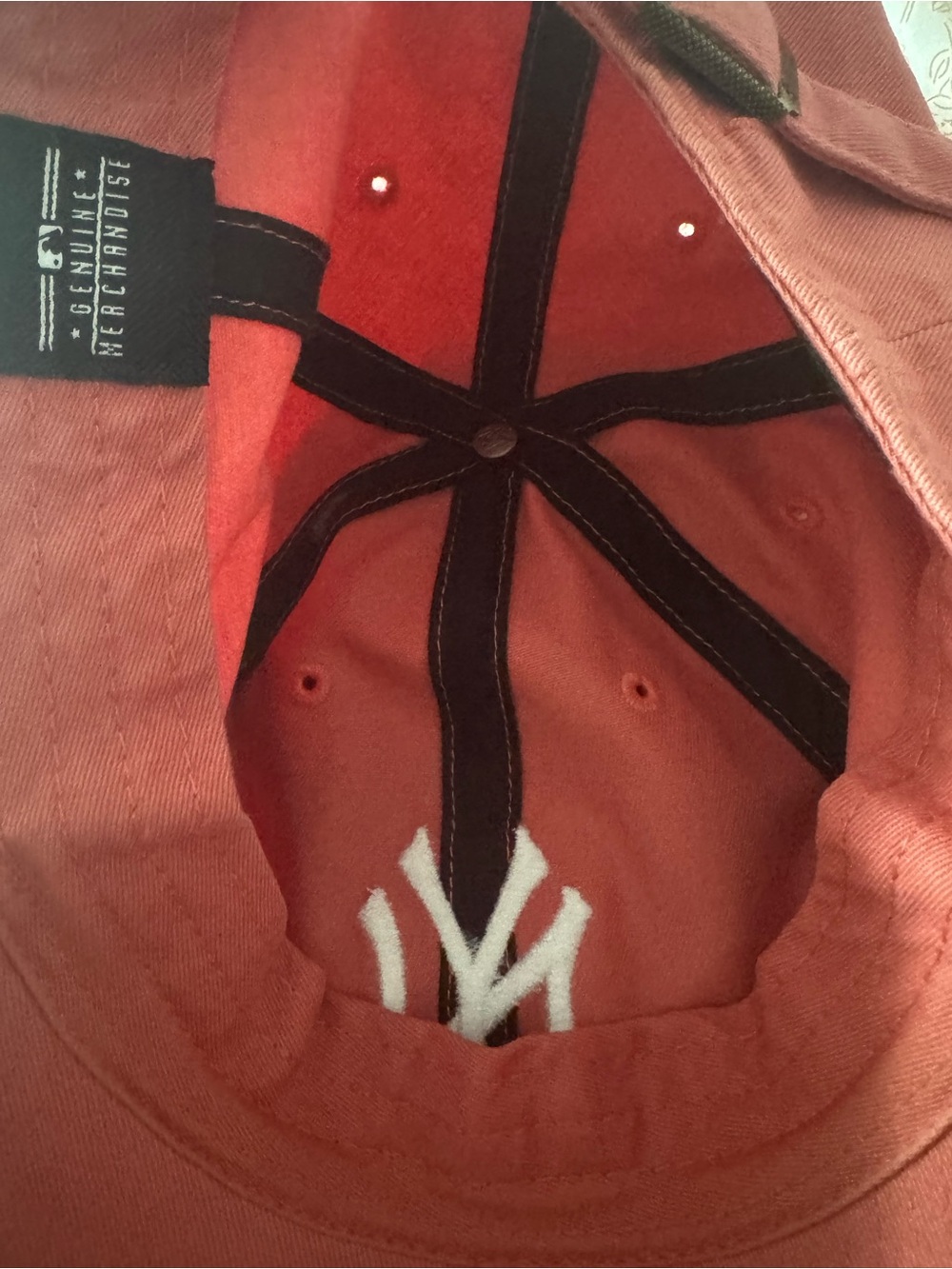 New York Yankees '47 Clean Up Cap in Dusty Rose coral - Picture 2 of 4